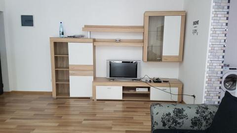 Închiriez apartament