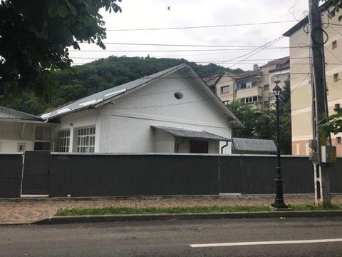 Caså in zona buna ptr spatiu comercial sau ptr locuit
