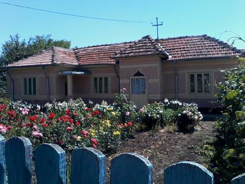 Casa si teren , u