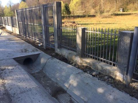 Vand teren intravilan  Sat Cazaci Punct Radu