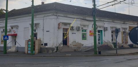Spatiu comercial de inchiriat cu vad comercial bun , La Boul Rosu