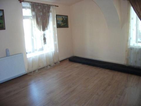 Vand apart.4 cam.la casa,str.G.Alexandrescu,renovat,+ 1 fam