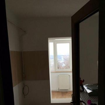 Vand apartament 2 camere decomandat