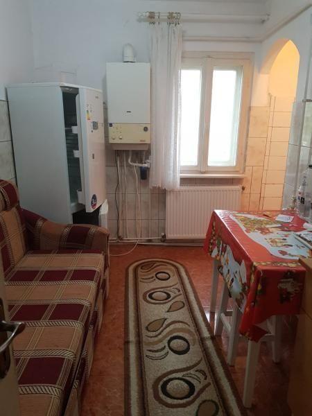 Apartament 3 camere, Buzaului, etaj 2. ID - 12235