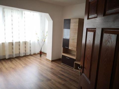 Apartament 2 camere, zona centrala,etaj 2,decomandat