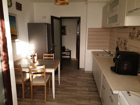 Vând apartament zona centrala