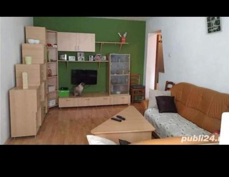 Vand apartament 3 camere