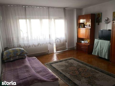 Apartament 3 camere, confort 1, zona Bucovina