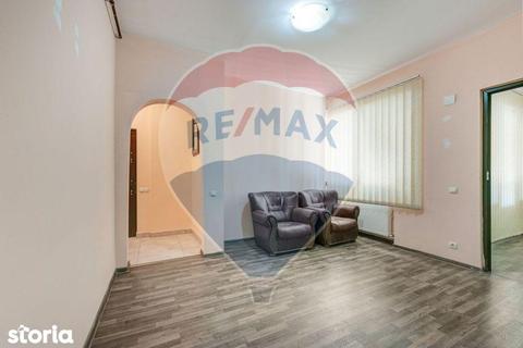 Apartament în zona Universitate, ideal birouri, spatiu comercial