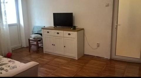 Apartament 2 camere cf 1 semidecomandat zona Micro 5