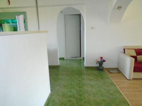 Ultracentral. Apartament cu 3 camere etaj 1/6 vis a vis de Mitropolie