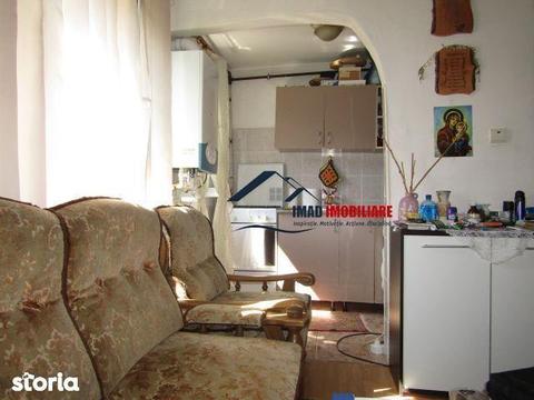 De luat! Vanzare apartament cu 2 camere in  - Micro 9