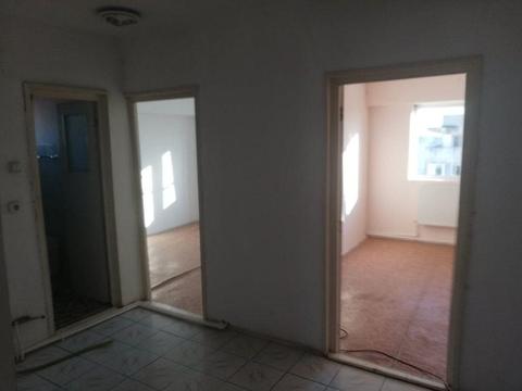 Vanzare apartament cu 3 camere zona ultracentrala