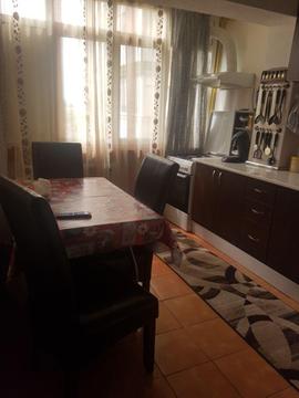 Vand apartament, 2 camere, decomandat, Aleea Plopilor, et 8/10