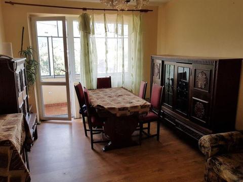 Vand apartament 3 camere decomandat, zona Aleea Aurora