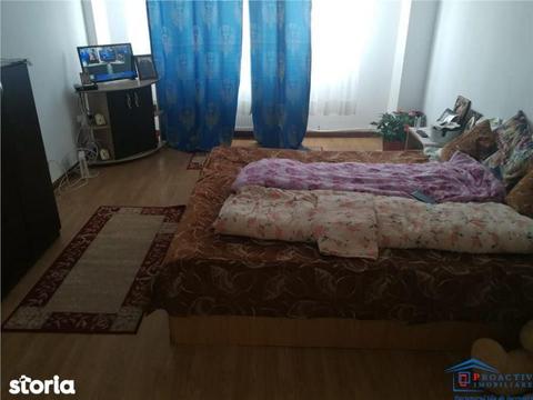 Obcini apartament 3 camere (3C-2835)