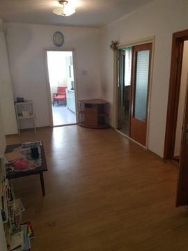 Vand apartament 3 camere