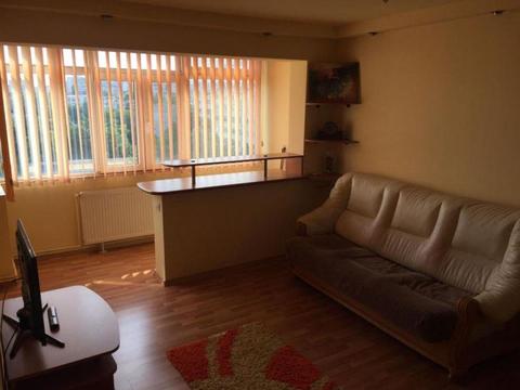 Inchiriez apartament 3 camere Tomis Nord