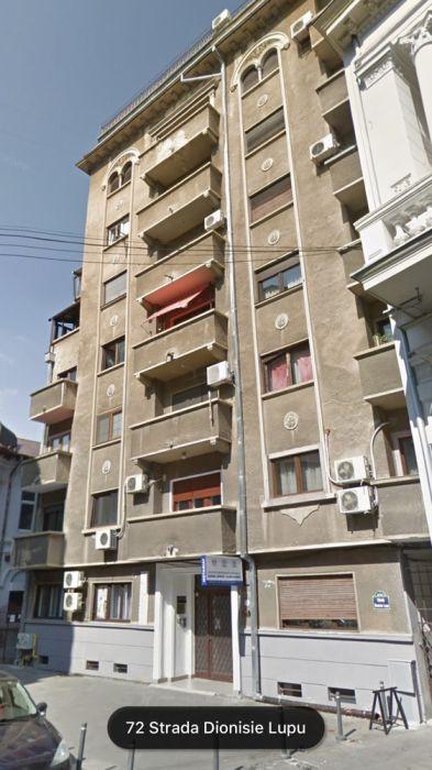 Vând apartament Piața Romană