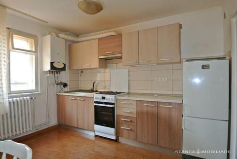 Apartament 4 camere, zona Petre Ispirescu