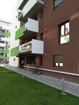 Apartament lux, central, bloc nou, complet mobilat, parcare privata