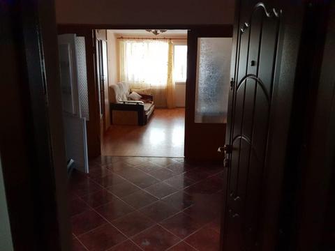 Închiriez apartament 3 camere