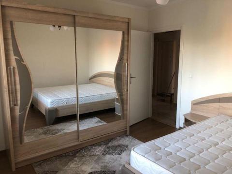 Apartament cu 2 camere zona Medicina