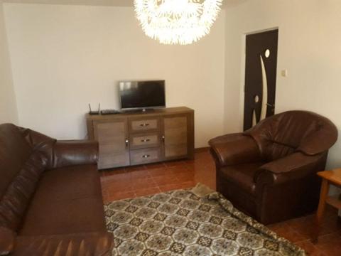 Inchiriez apartament 2 camere