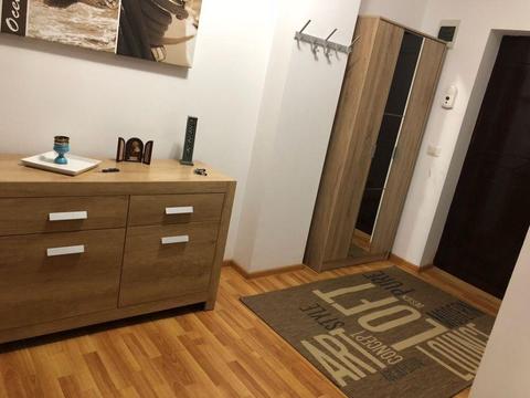 Închiriez apartament 2 camere