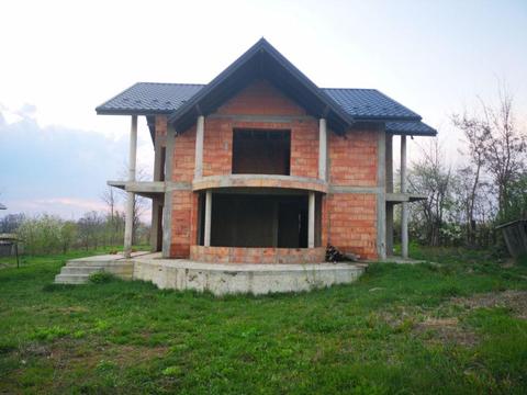 Vând casă / proprietate în Botoșani