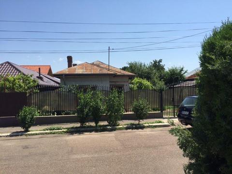 Casa de vânzare