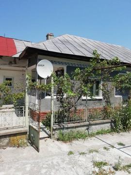 Casa în sat , com. Barbătești județul