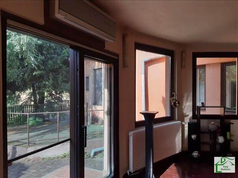 Casa ultracentral exclusivitate !singur in curte !