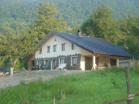Casa de vacanța, pensiune in munții Carpații