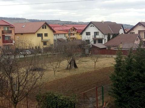 Vand teren intravilan pentru constructii 1100 m2