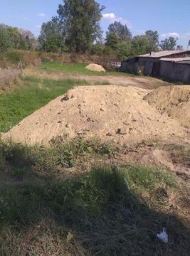 Vând teren la meris(lângă depozitul de fier vechi)