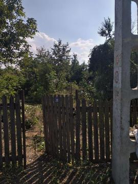 Teren cu casa de vanzare
