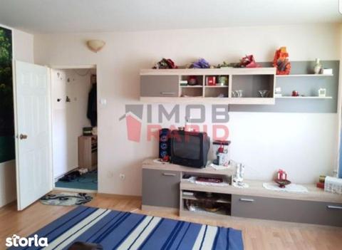 Apartament 2 camere semidecomandat zona Decebal