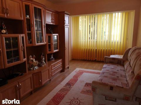 Apartament 3 camere parter Stefan cel Mare