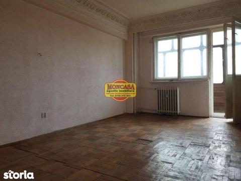 Apartament 2 Primaverii, etaj intermediar