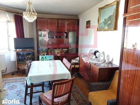 Vanzare apartament 2 camere decomandate Grigorescu zona Petuniei