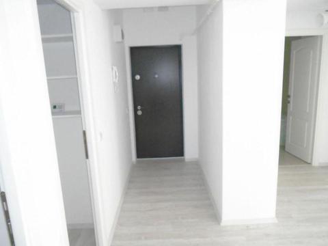 Apartament cu 3 camere etaj 2/5 cu lift in bloc nou