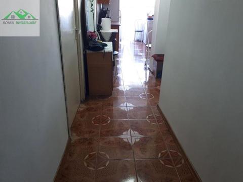 Semiluna, apartament 3 camere decomandat