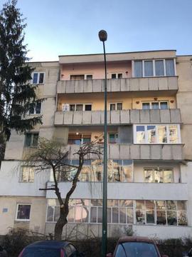 AM REDUS PRETUL!! Apartament decom 3 camere, Dãmbul Pietros, Tg