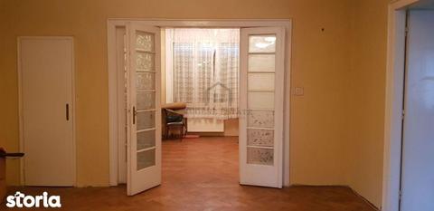 Apartament 4 camere, 143 mp, ideal pentru investitie, Central