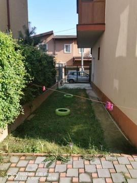 Apartament 2 camere + curte de 84 mp