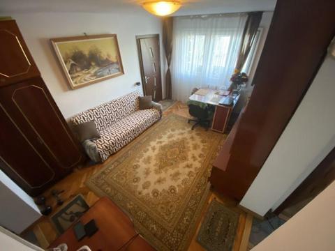 Vând apartament 3 camere zona garii