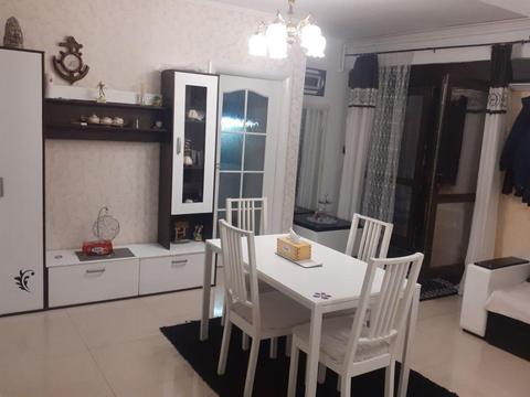 Apartament 4 camere la demisol!