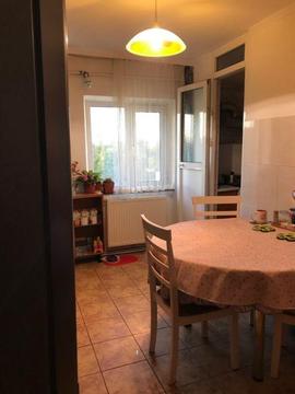 Vand apartament 4 camere