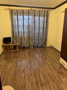 Vând urgent apartament cu 3 camere etajul 4